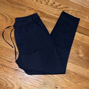 Lululemon Jet Crop